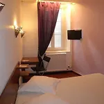 Hotel Au Nouvel 2*
