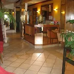 Au Nouvel Hotel 2*