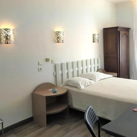 Hotel Au Nouvel 2*