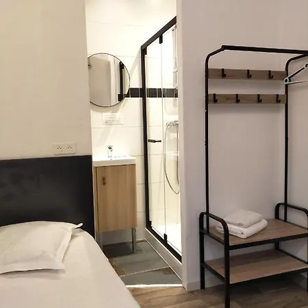 Hotel Au Nouvel 2*
