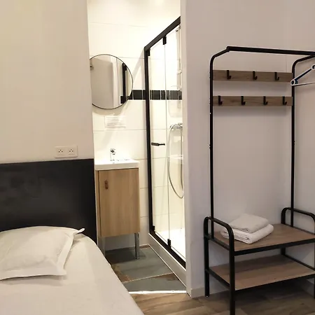 Au Nouvel Hotel 2*