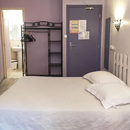Au Nouvel Hotel Tulon
