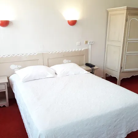 Otel Au Nouvel