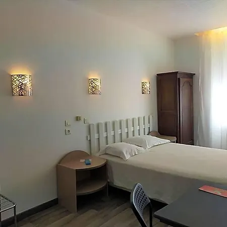Hotel Au Nouvel 2*