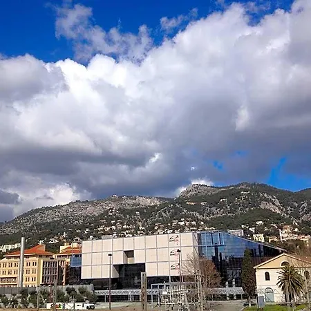 Au Nouvel Hotel 2*