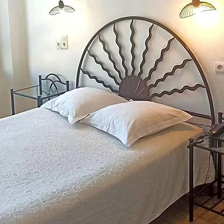 Au Nouvel Hotel 2*