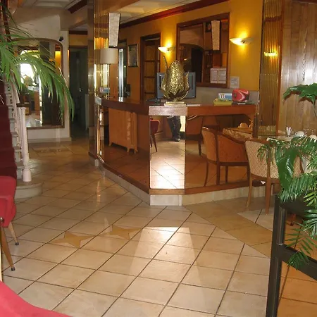 Au Nouvel Hotel 2*